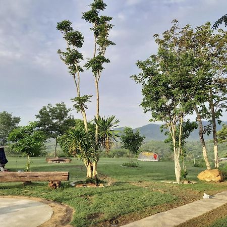บ้านอิงเมยแคมป์ แก่งกระจาน Ban Phu Bon エクステリア 写真